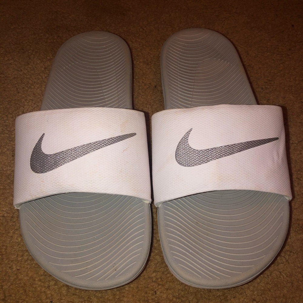NWOT Nike Slides